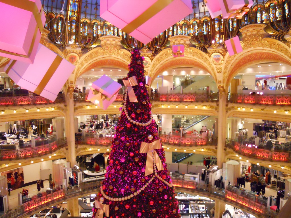 galeries-lafayette-christmas-tree